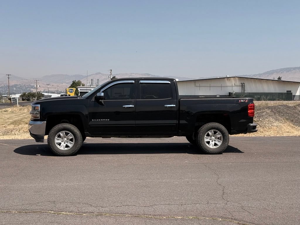 Used 2018 Chevrolet Silverado 1500 LT AWD/4WD image 3