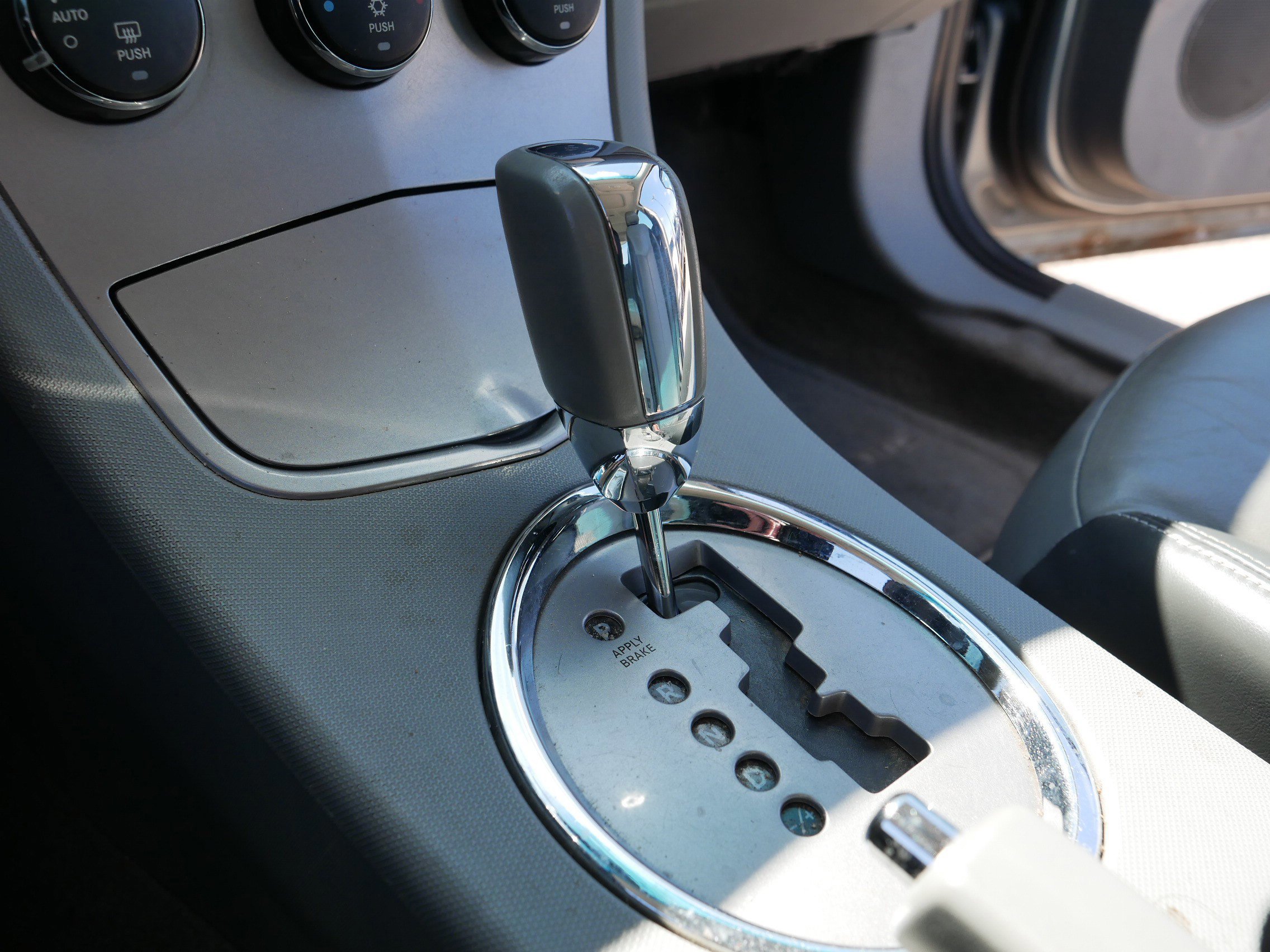 Used 2007 Chrysler Sebring Limited w/ Luxury Group image 28