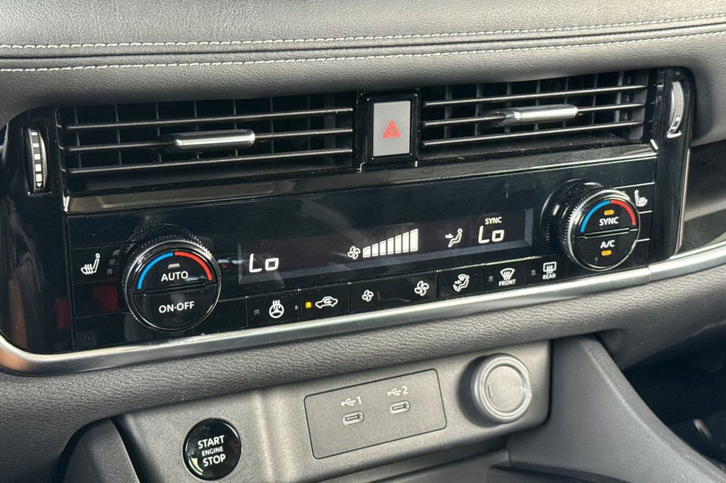 Used 2025 Nissan Rogue SL image 19