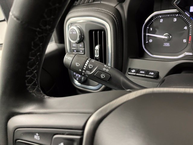 Used 2023 GMC Sierra 3500 Denali w/ Denali Black Diamond Edition AWD/4WD image 34