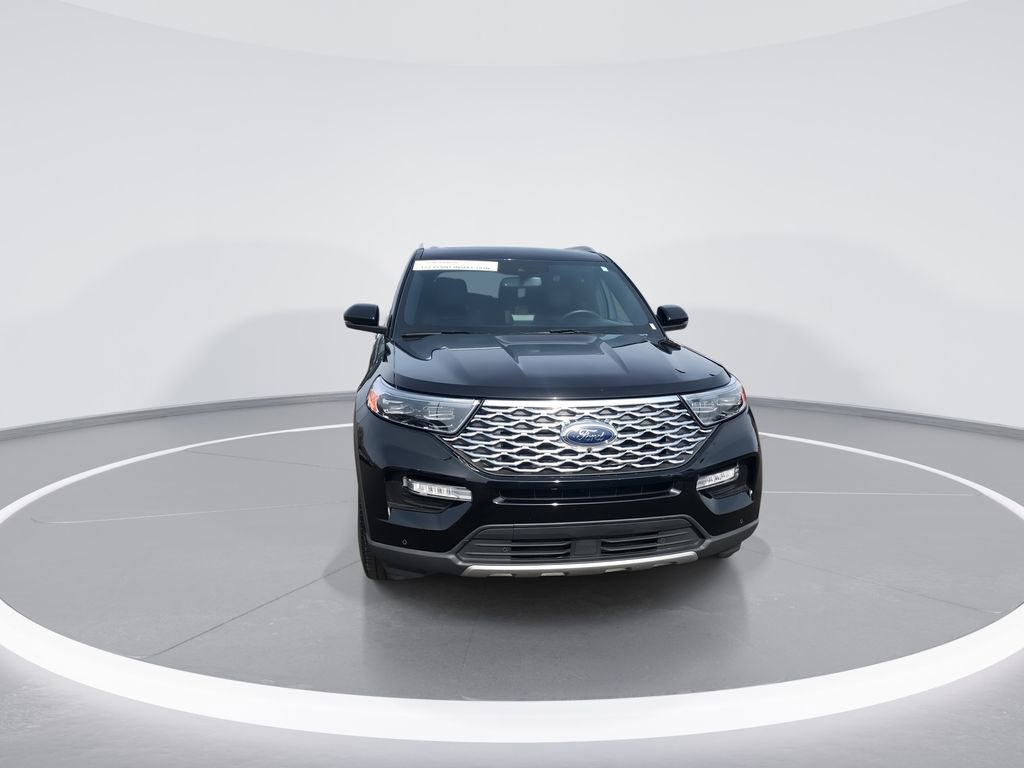 Used 2023 Ford Explorer Platinum w/ Technology Package image 3