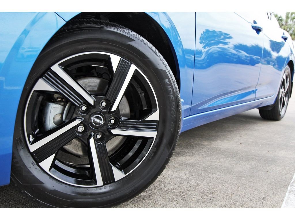 Certified 2025 Nissan Sentra SV w/ All-Weather Package FWD image 29