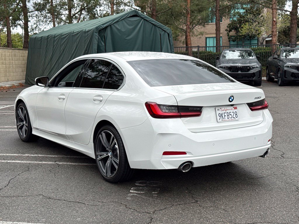 Used 2024 BMW 330i Sedan w/ Convenience Package RWD image 12