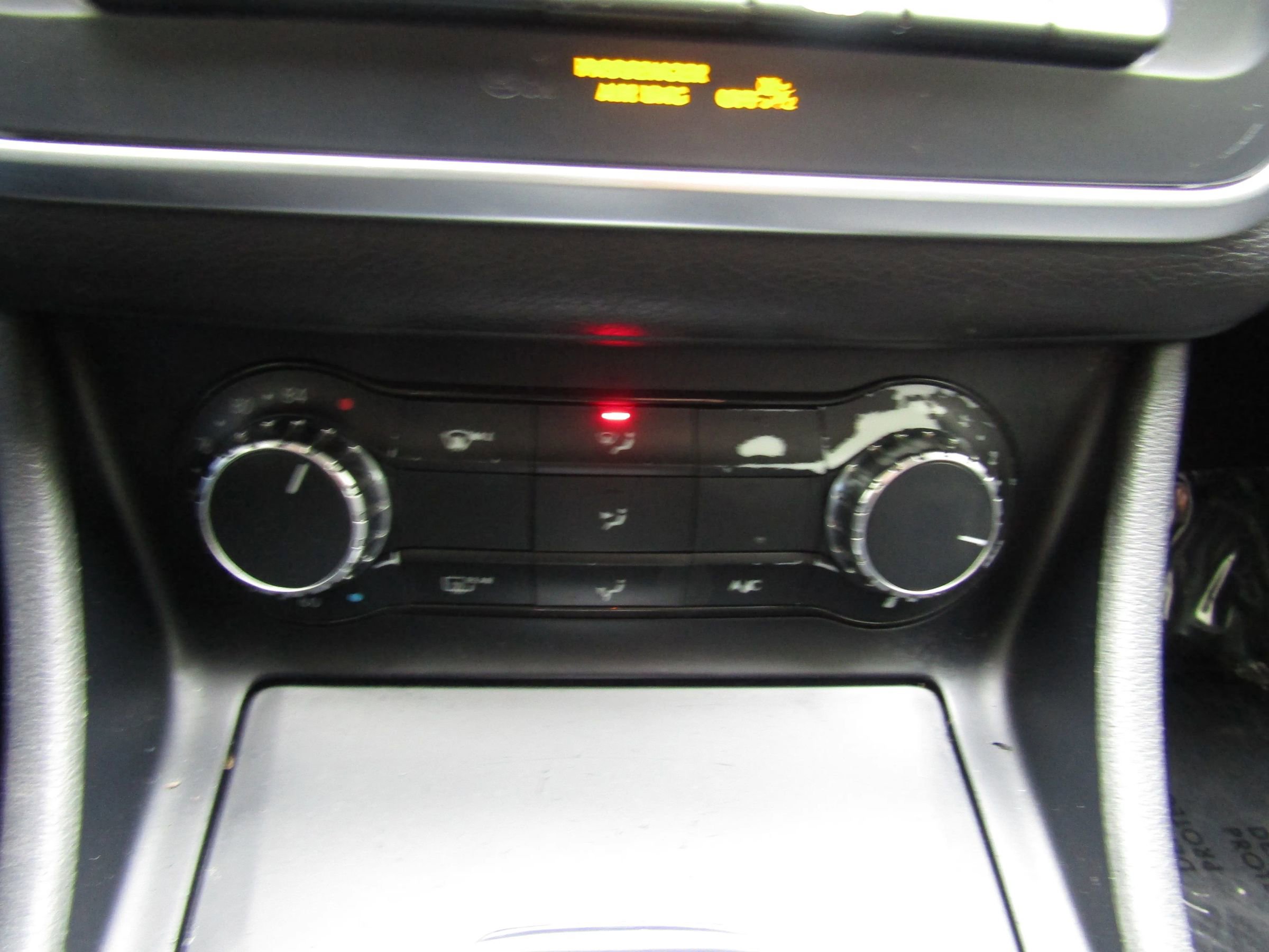 Used 2015 Mercedes-Benz GLA 250 4MATIC w/ Sport Package image 17