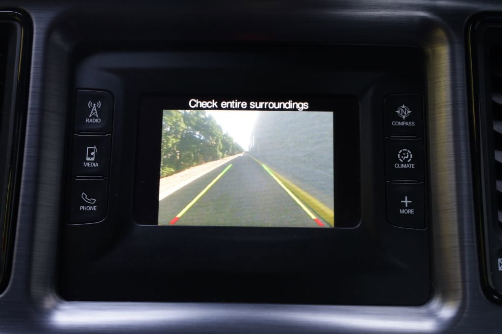 Used 2017 Dodge Challenger SXT image 36