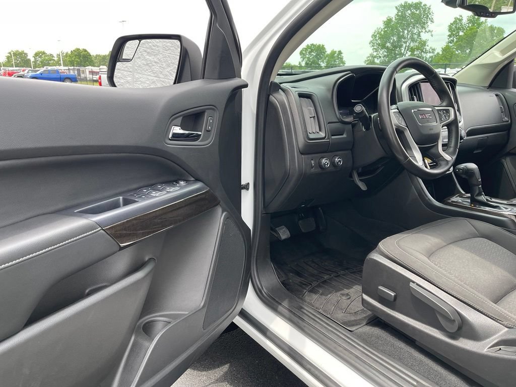 Used 2020 GMC Canyon SLE w/ Trailering Package AWD/4WD image 13