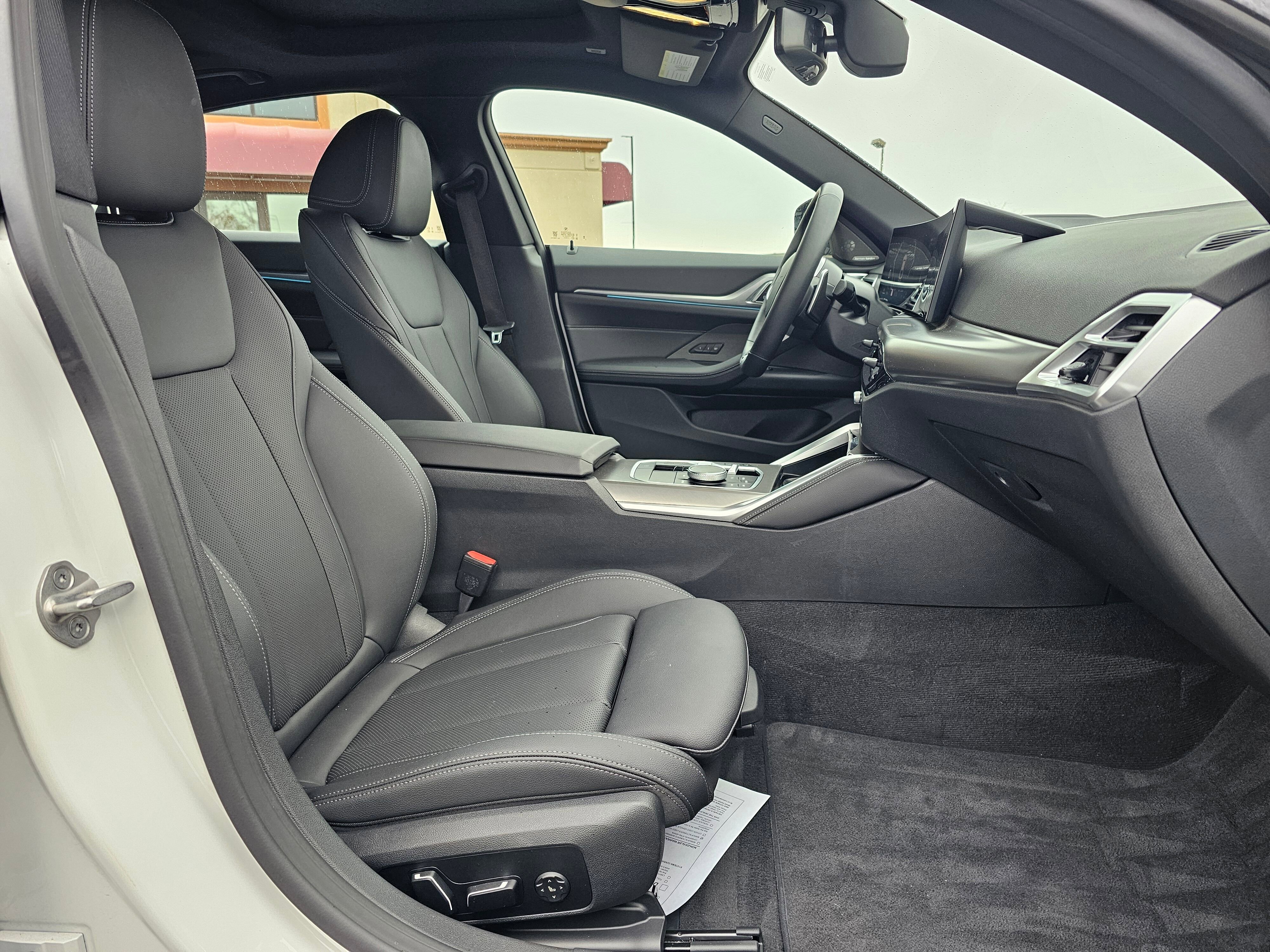 Certified 2025 BMW 430i xDrive w/ M Sport Package image 15