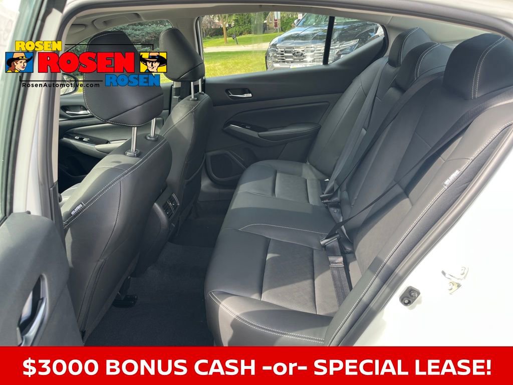 New 2025 Nissan Altima 2.5 SL image 15