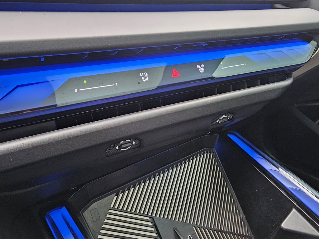 Used 2025 BMW X3 xDrive30i image 31