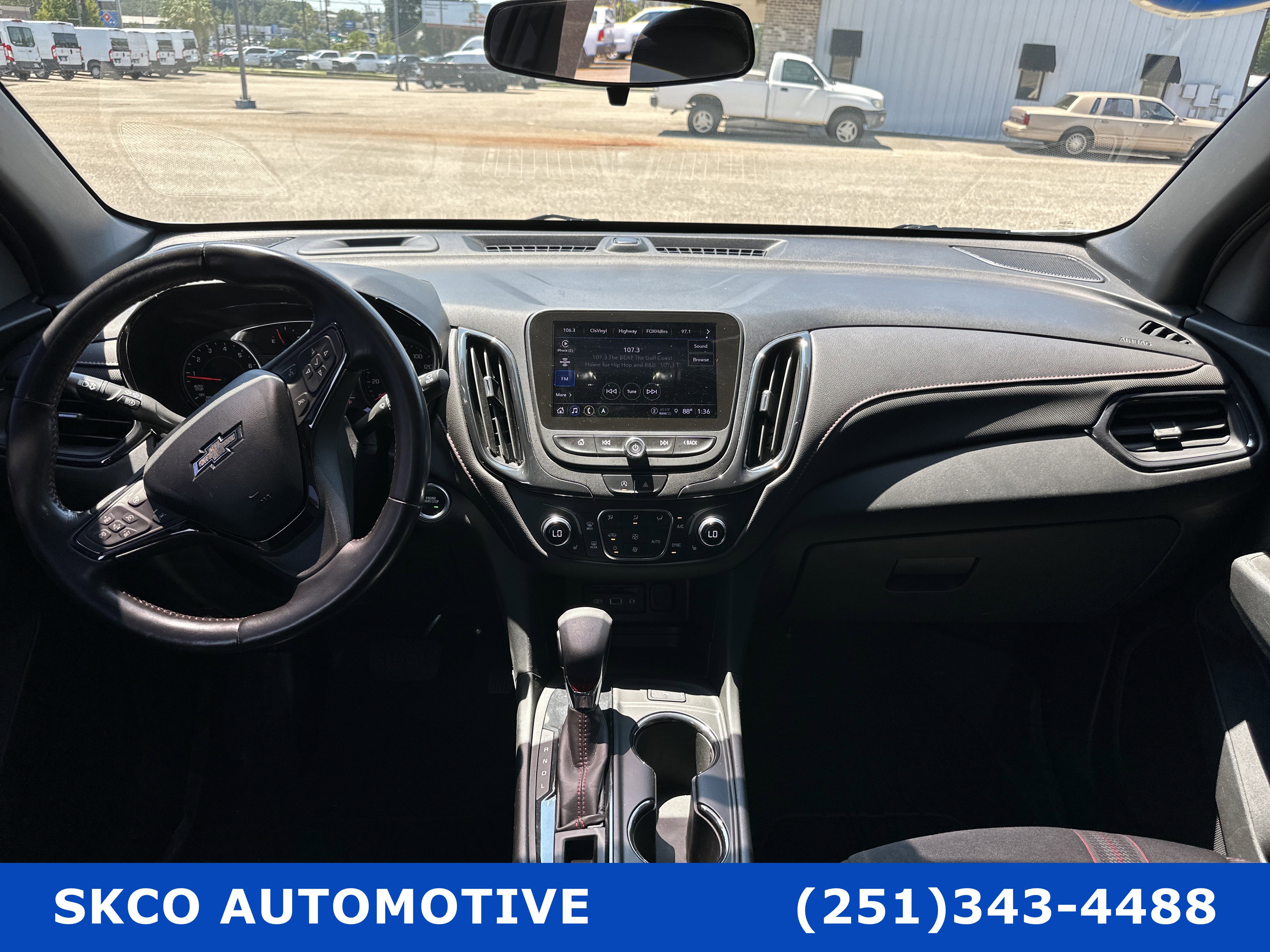 Used 2022 Chevrolet Equinox RS w/ Infotainment Package image 14