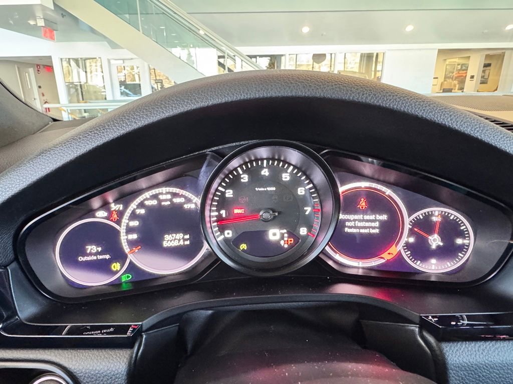 Used 2023 Porsche Cayenne Platinum Edition image 41