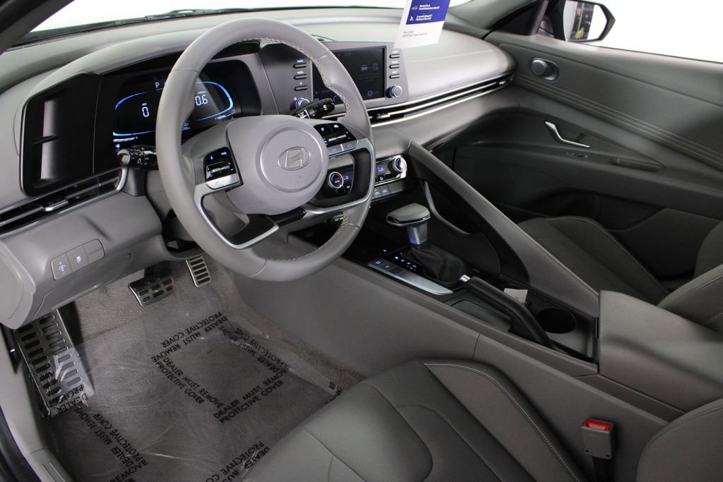 Used 2026 Hyundai Elantra Sport FWD image 19