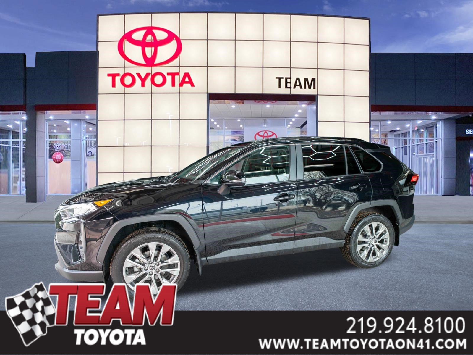 Used 2021 Toyota RAV4 XLE Premium image 1