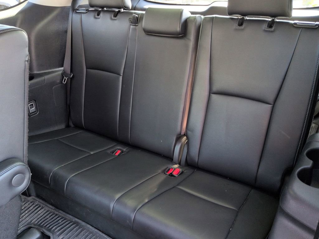 Used 2024 Toyota Highlander Limited AWD/4WD image 23