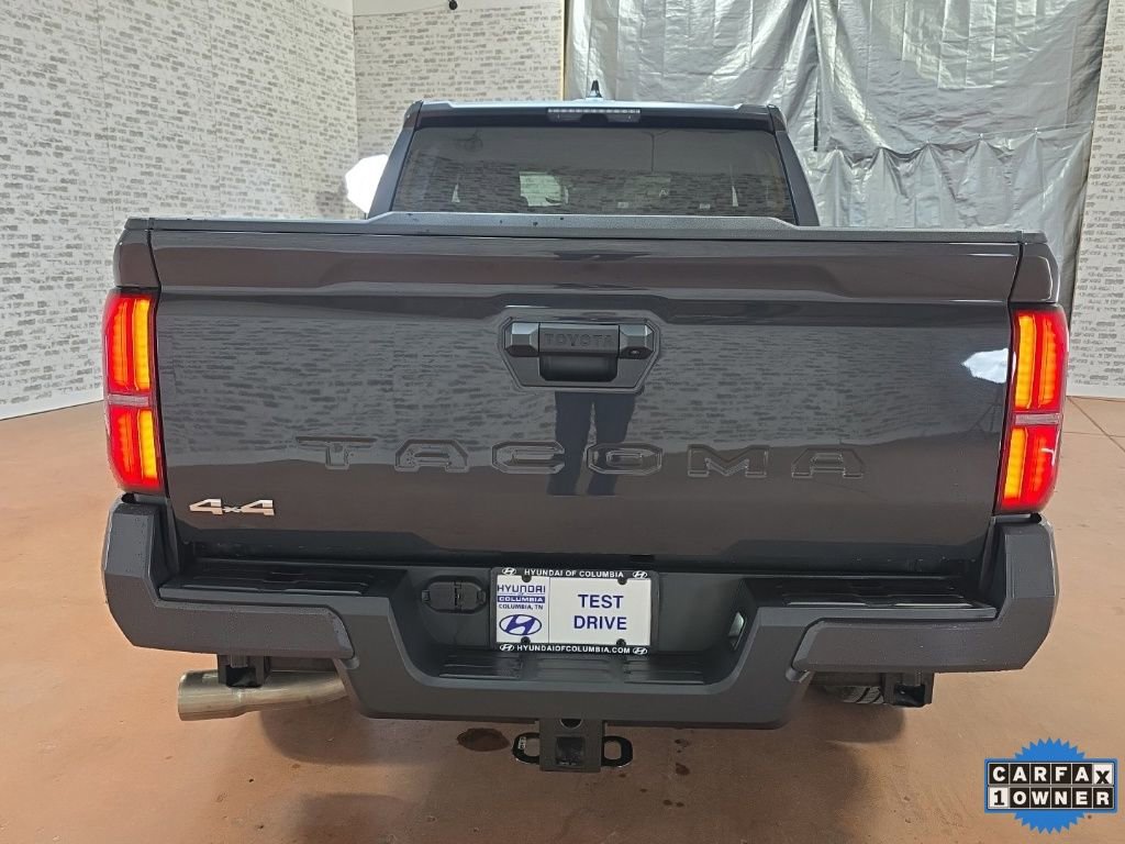 Used 2025 Toyota Tacoma SR5 image 5