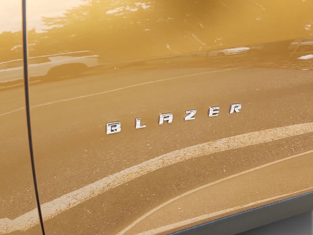 Used 2019 Chevrolet Blazer LT AWD/4WD image 4