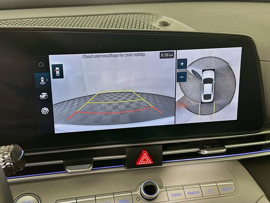 Used 2024 Hyundai Elantra Limited image 19