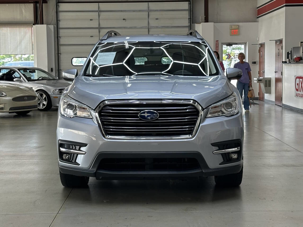 Used 2019 Subaru Ascent Limited w/ Popular Package #2 AWD/4WD image 6