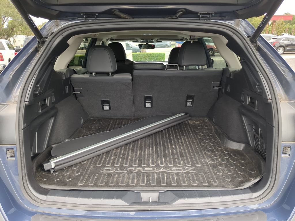 Used 2023 Subaru Outback Onyx Edition AWD/4WD image 9