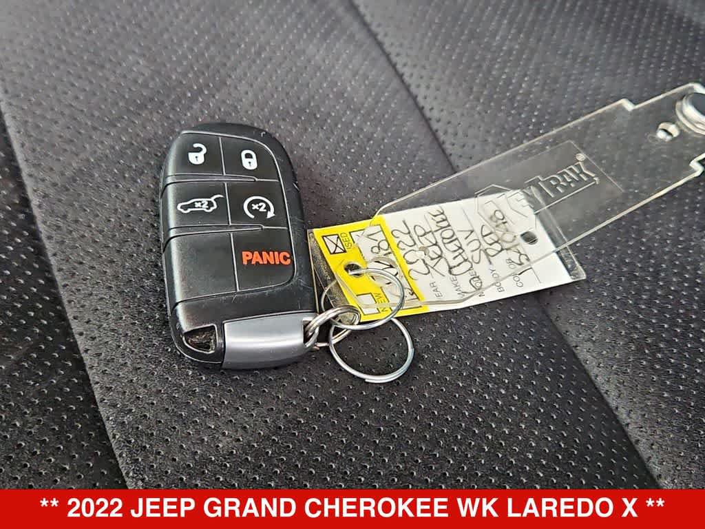 Used 2022 Jeep Grand Cherokee Laredo X RWD image 34
