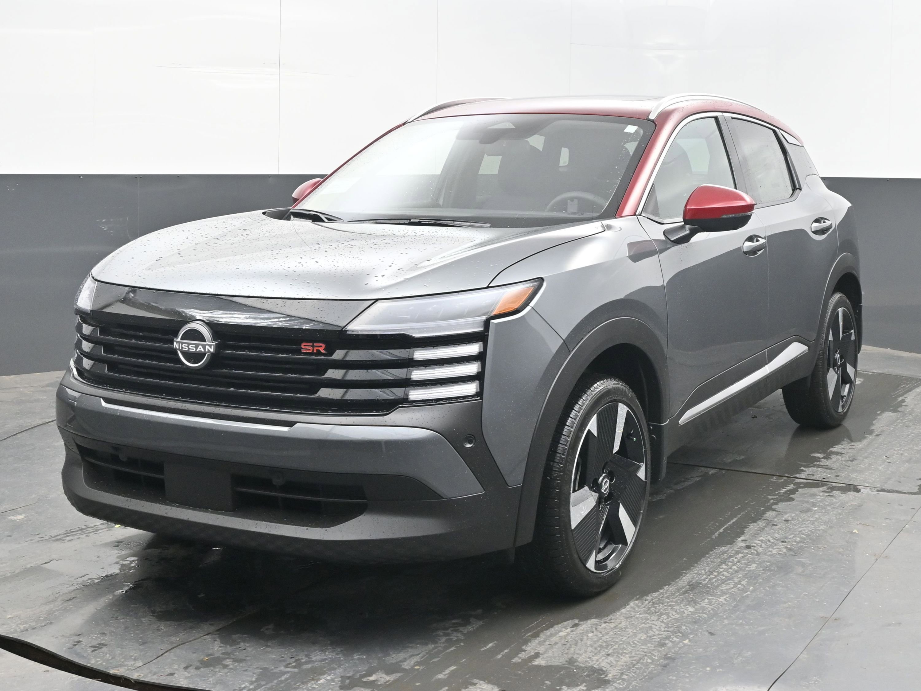 New 2026 Nissan Kicks SR w/ SR Premium Package FWD image 3