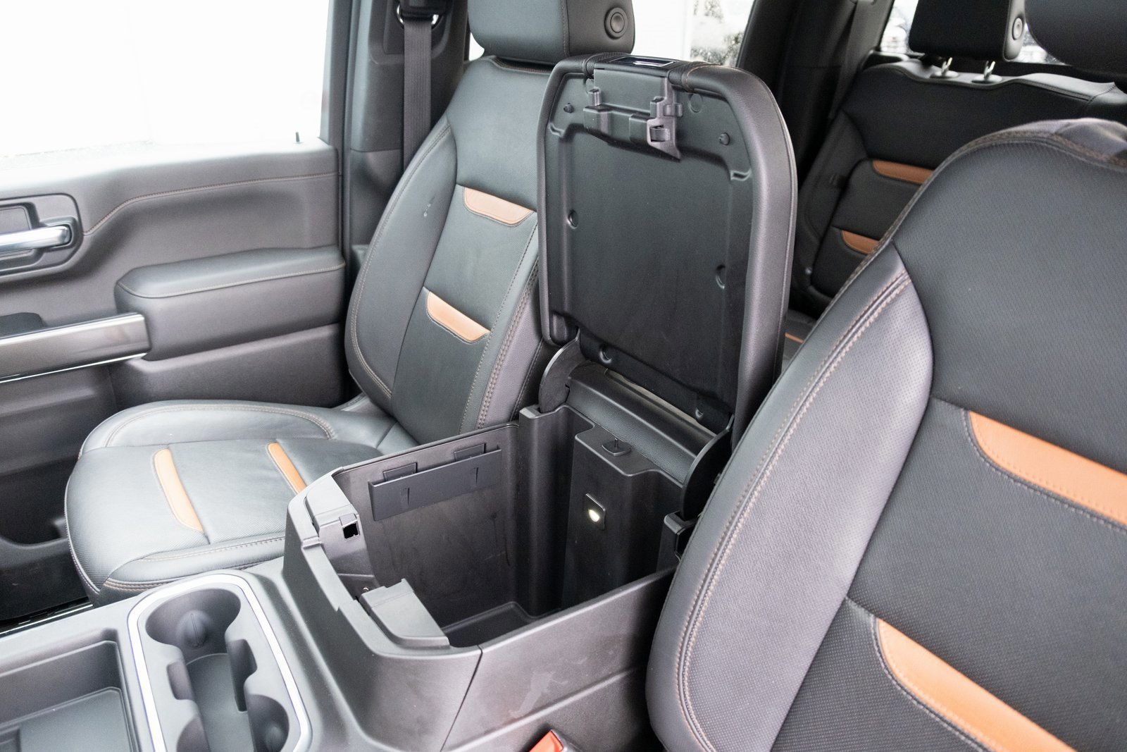 Used 2023 GMC Sierra 2500 AT4 w/ Gooseneck/5TH Wheel Package image 8