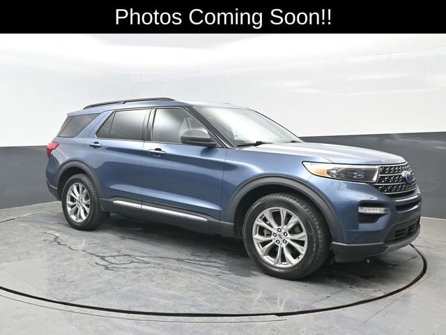 Used 2020 Ford Explorer XLT w/ Equipment Group 202A image 2