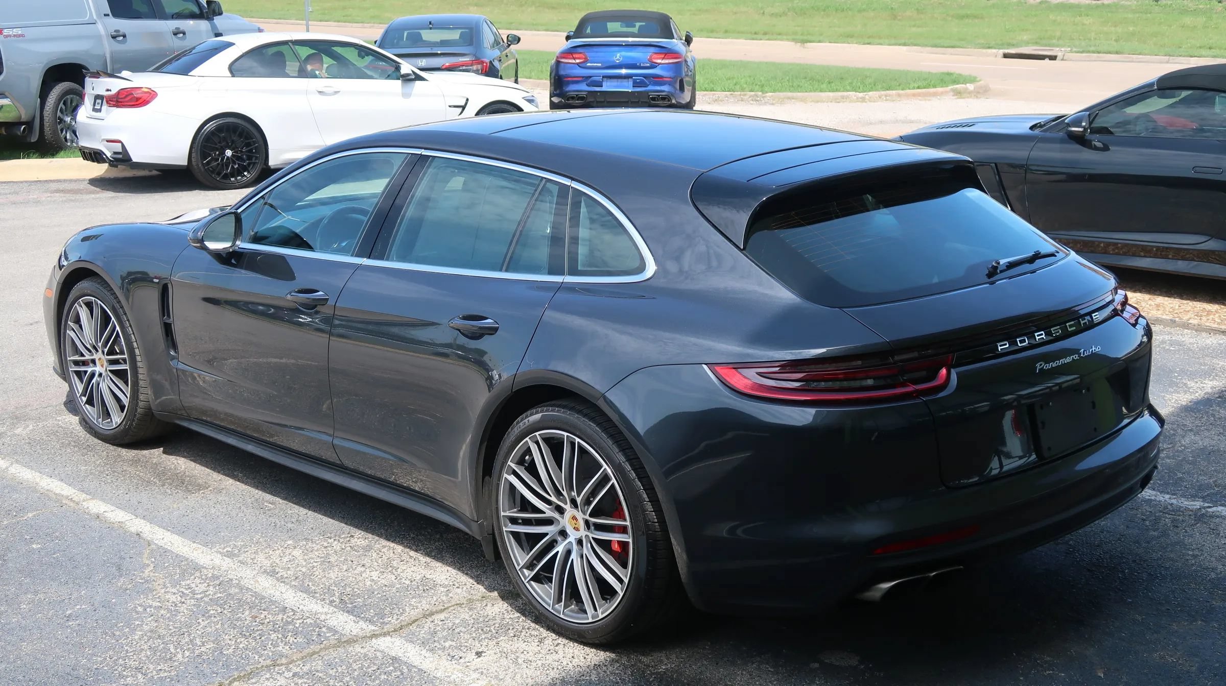 Used 2018 Porsche Panamera Turbo Sport Turismo AWD/4WD image 11