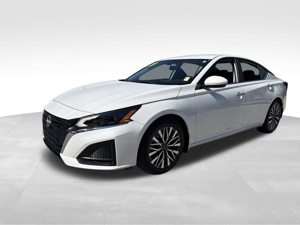 Certified 2023 Nissan Altima 2.5 SV video 3