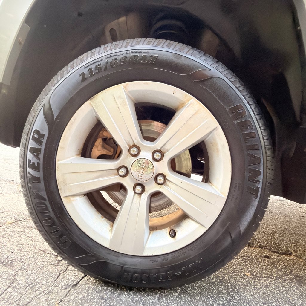 Used 2014 Jeep Patriot Latitude AWD/4WD image 39