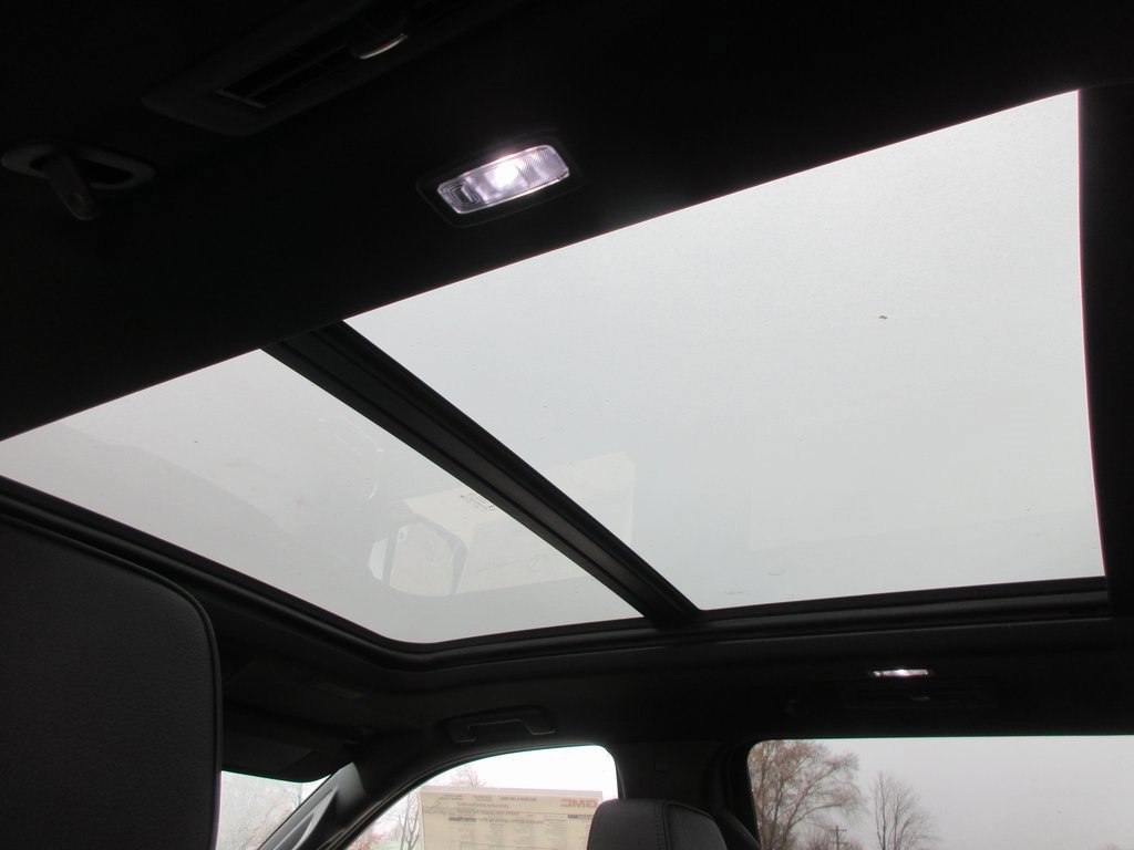 New 2026 GMC Yukon XL Denali w/ Sun & Power Step Package image 17