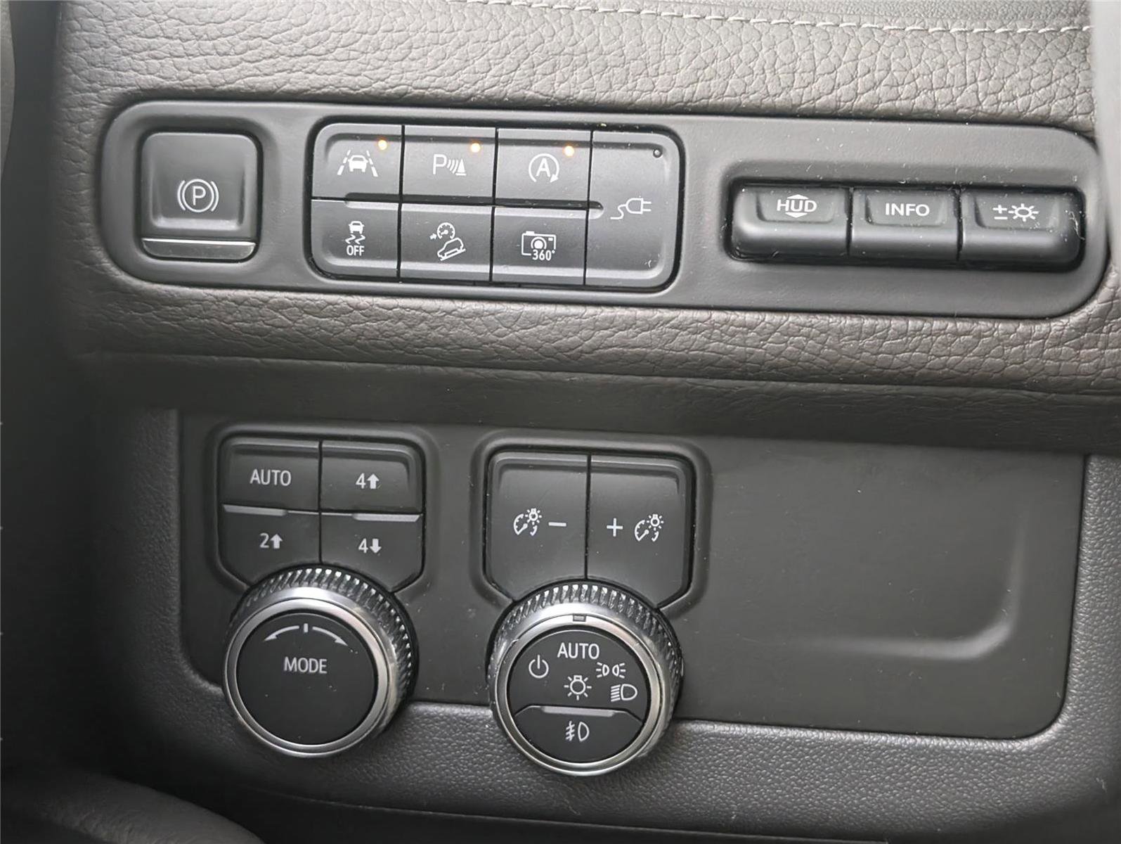 Used 2022 GMC Yukon Denali AWD/4WD image 33