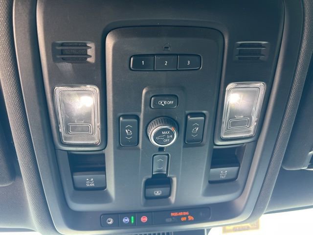 Used 2023 Chevrolet Tahoe High Country w/ Advanced Technology Package AWD/4WD image 21