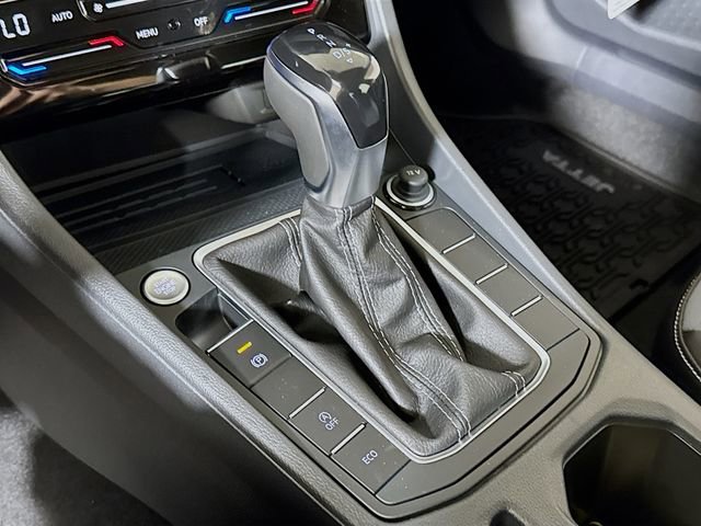 New 2026 Volkswagen Jetta SE FWD image 10