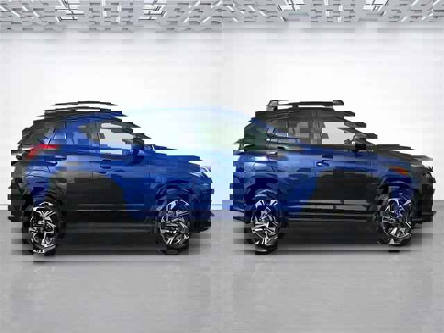 Used 2024 Subaru Crosstrek 2.0i Premium image 3