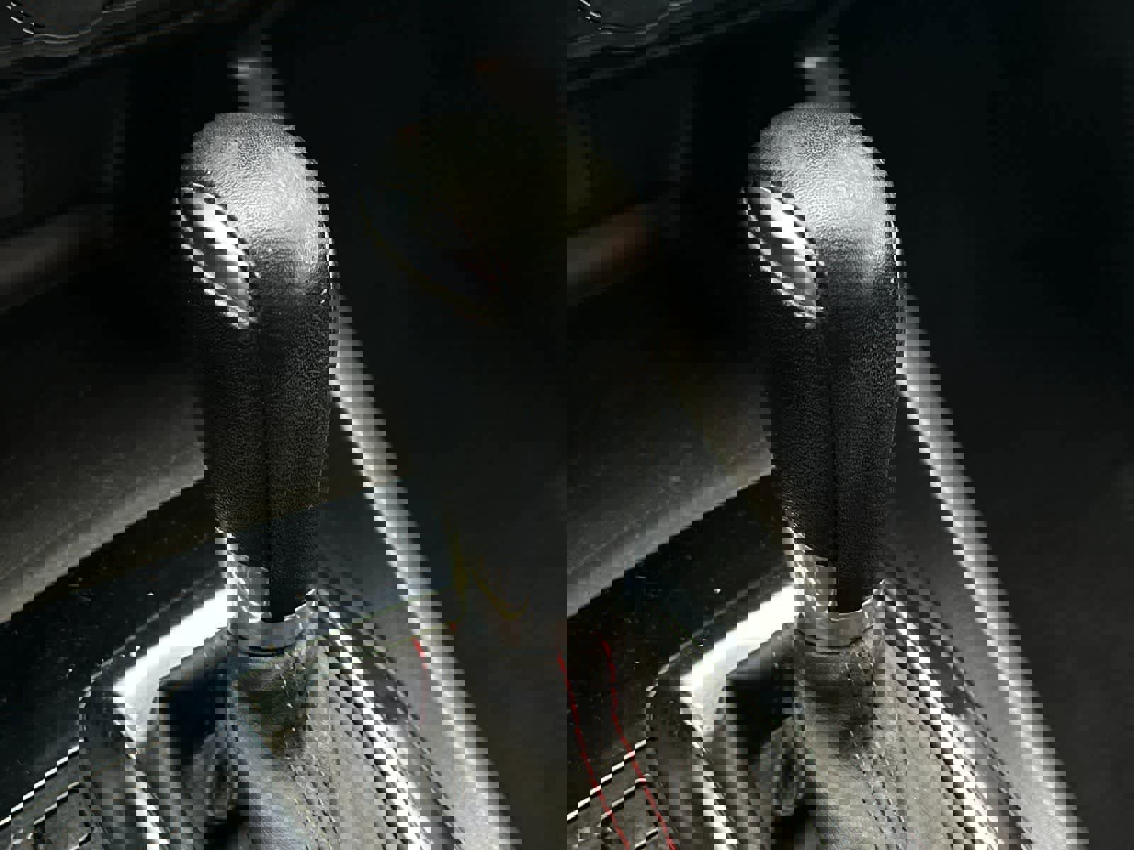 Used 2015 MAZDA MAZDA3 i Touring image 23