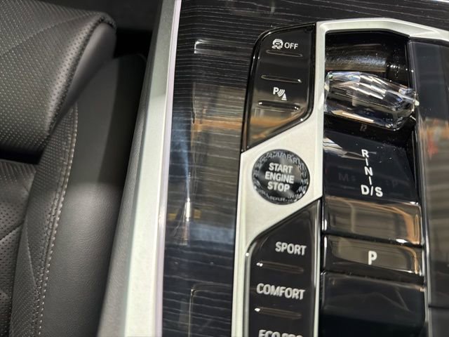 Certified 2024 BMW X5 M60i AWD/4WD image 42