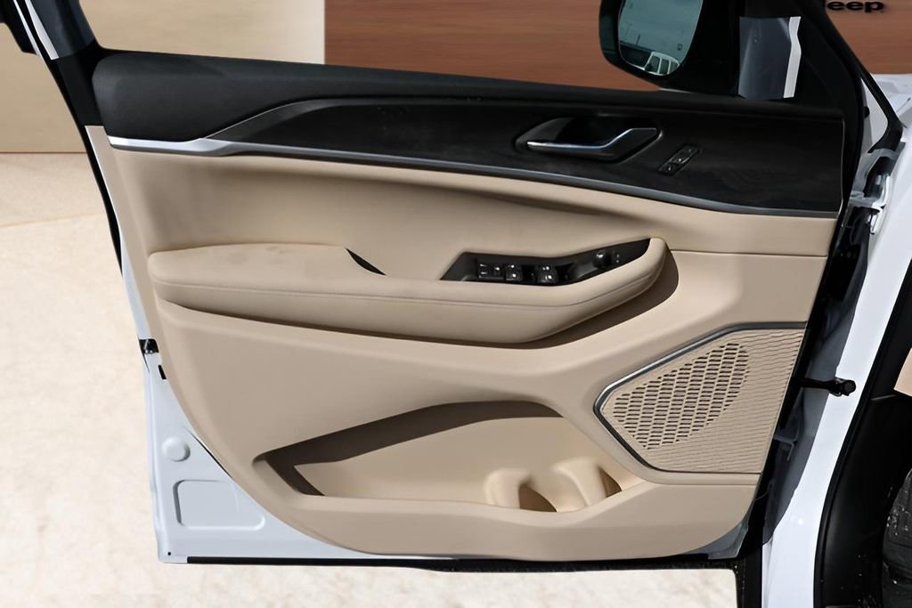 New 2026 Jeep Grand Cherokee Limited image 10