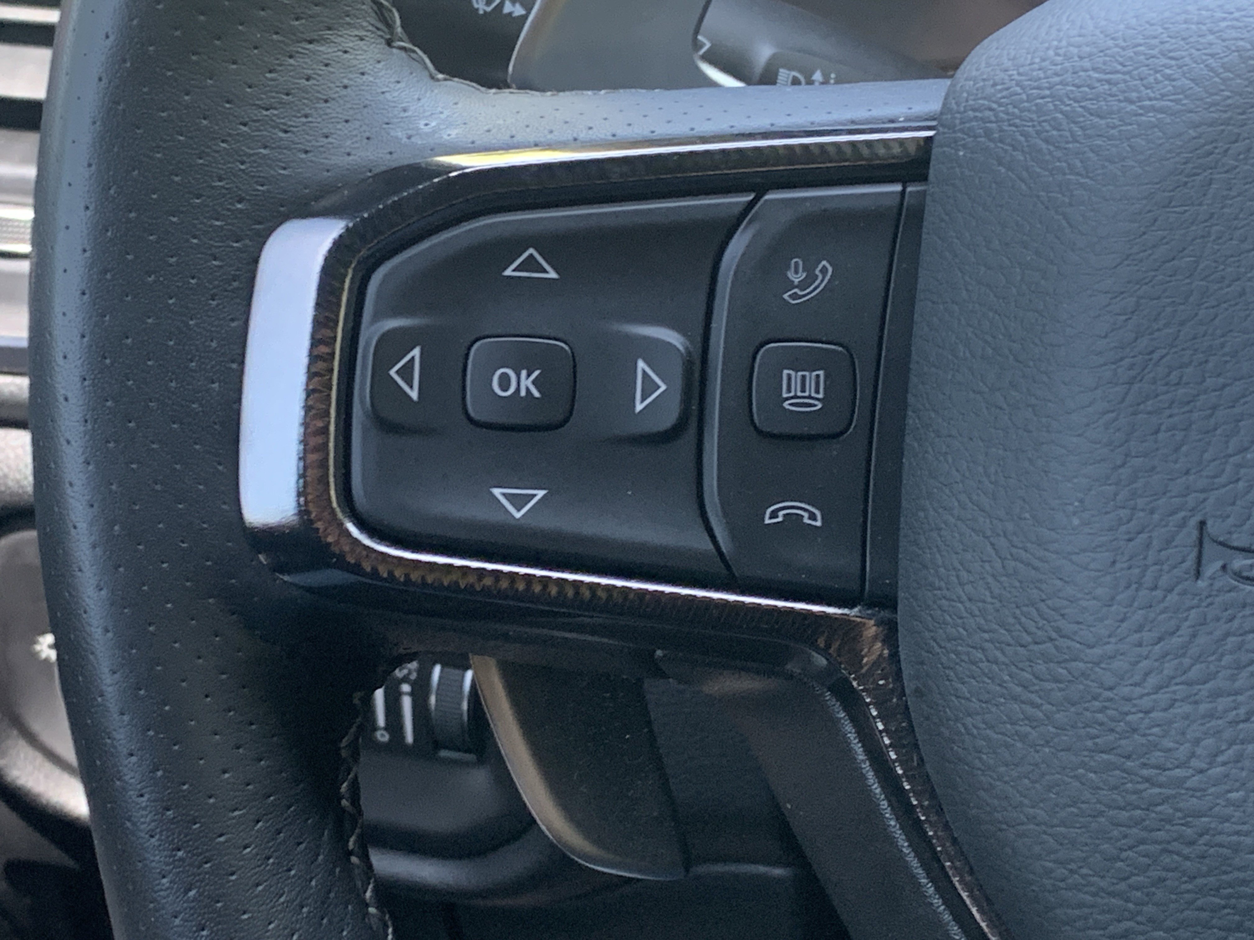 Used 2026 RAM 1500 Rebel w/ G/T Package AWD/4WD image 27