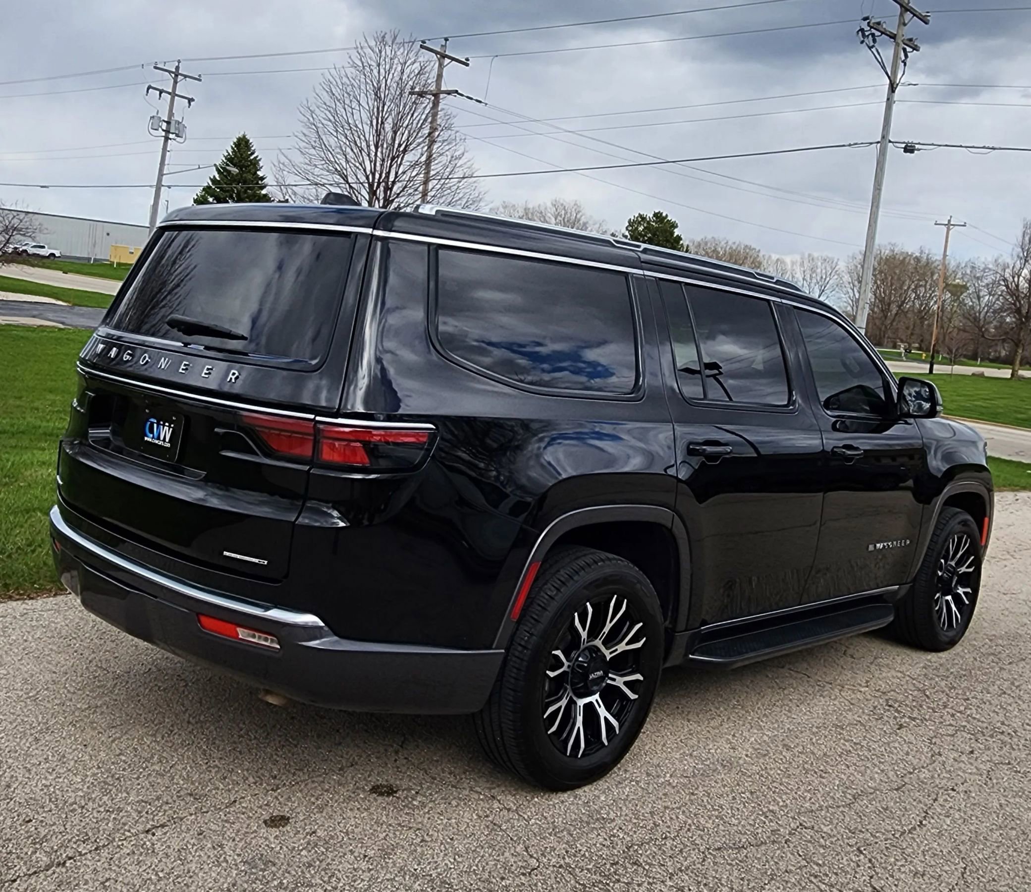 Used 2022 Jeep Wagoneer Series II AWD/4WD image 9