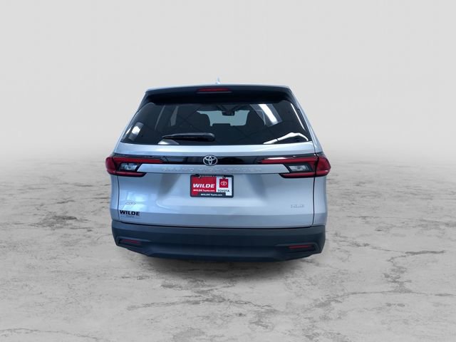 Used 2025 Toyota Grand Highlander AWD image 9