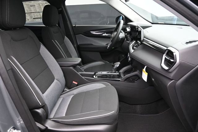 New 2026 Chevrolet TrailBlazer LT w/ Convenience Package FWD image 28