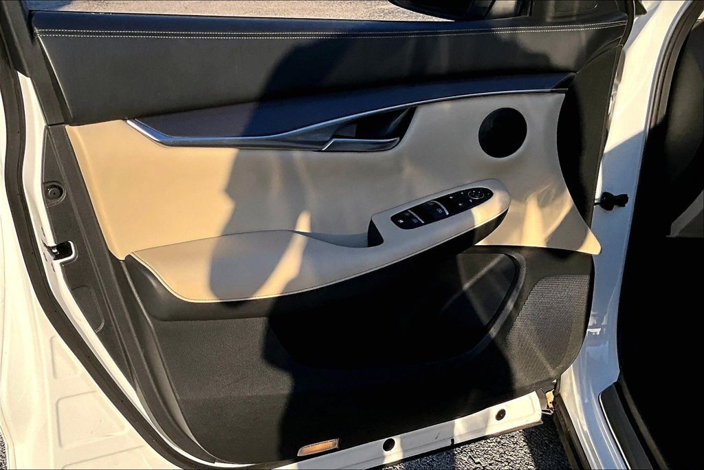 Certified 2022 INFINITI QX50 Luxe FWD image 22