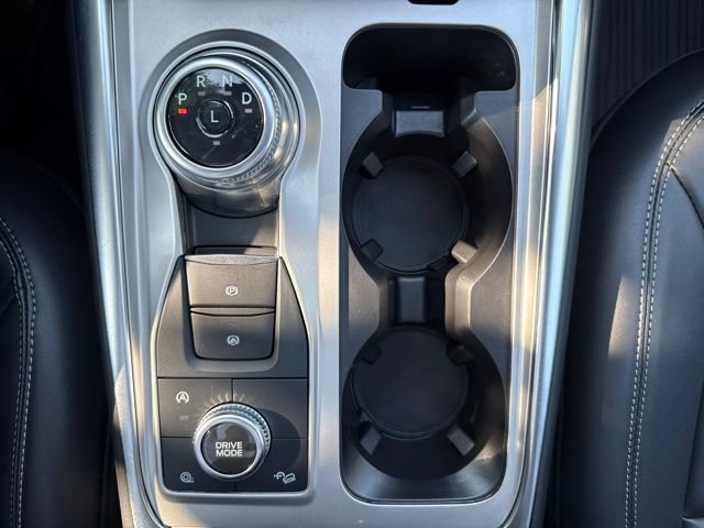 Used 2024 Ford Explorer XLT w/ Equipment Group 202A AWD/4WD image 30