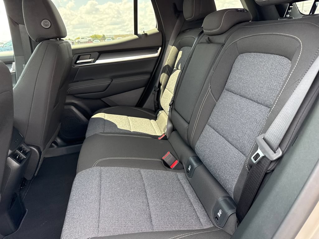 New 2027 GMC Terrain Elevation w/ Technology Package II AWD/4WD image 30