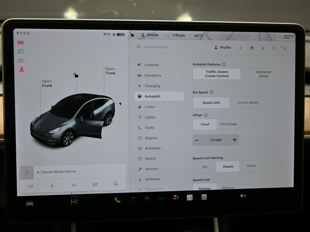 Used 2021 Tesla Model Y Long Range image 26