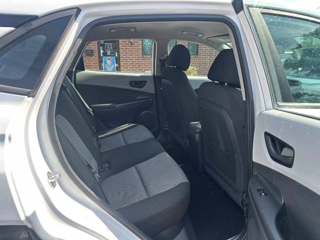 Used 2019 Hyundai Kona SE FWD image 15