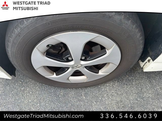 Used 2012 Toyota Prius Two FWD image 4