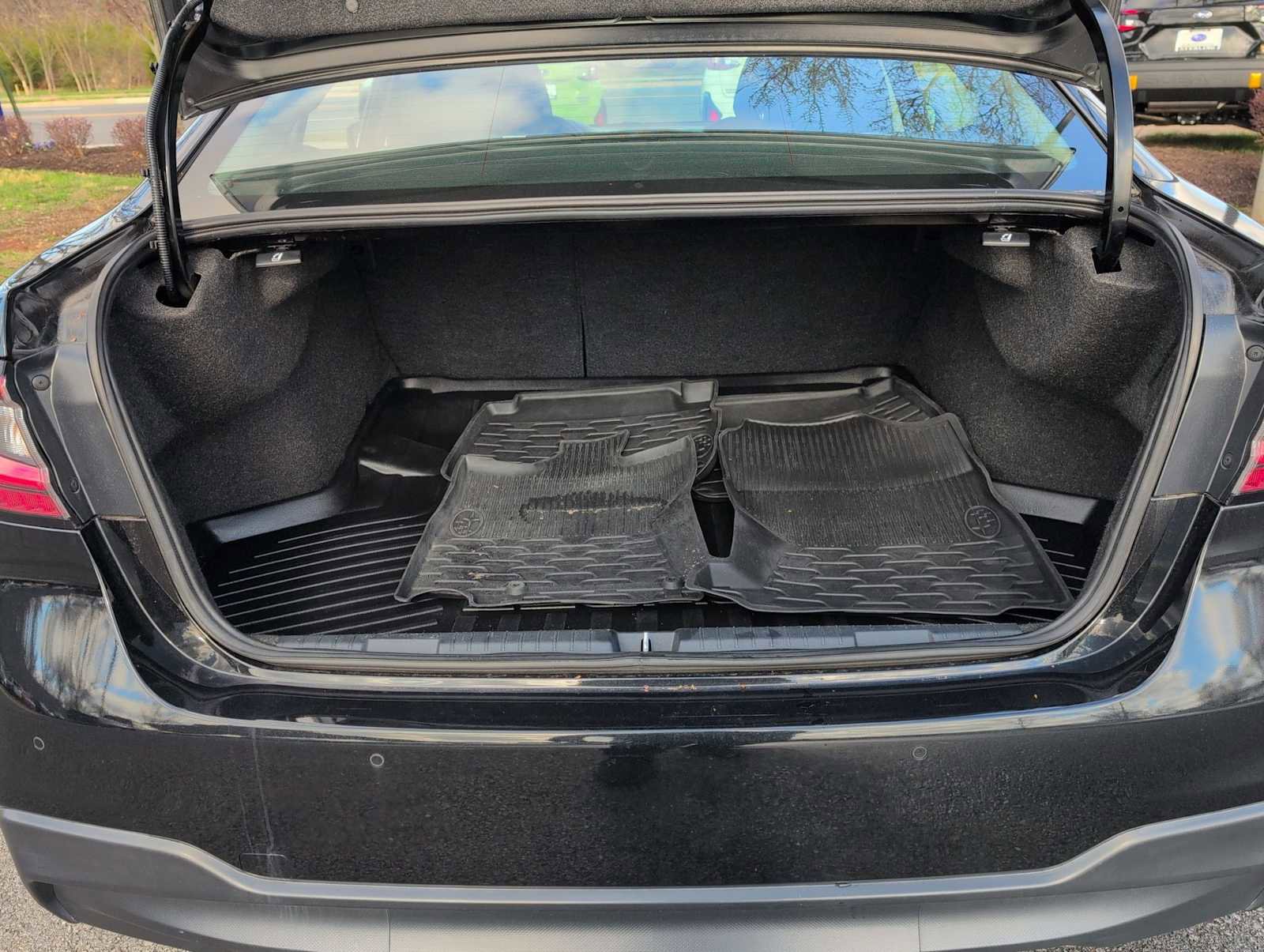 Used 2024 Subaru Legacy Limited image 34