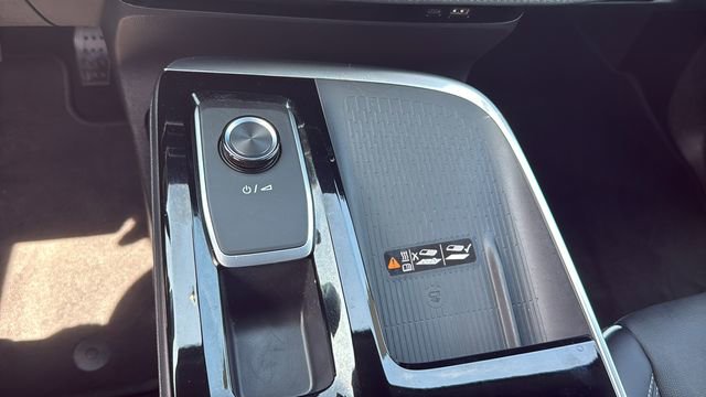 Used 2025 Buick Enclave Preferred FWD image 22